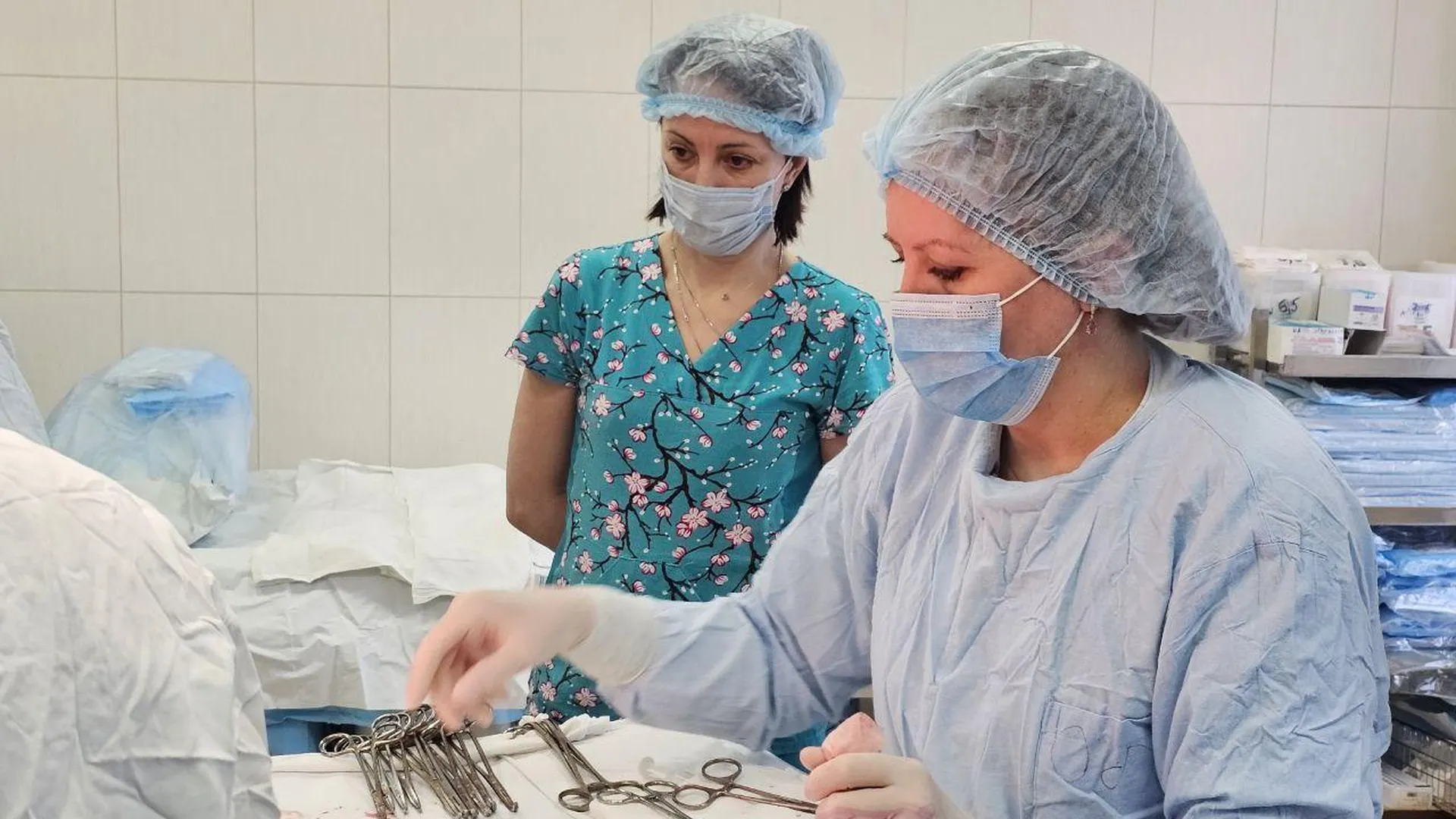 Профессиональный праздник отмечают операционные медсестры Видновского центра