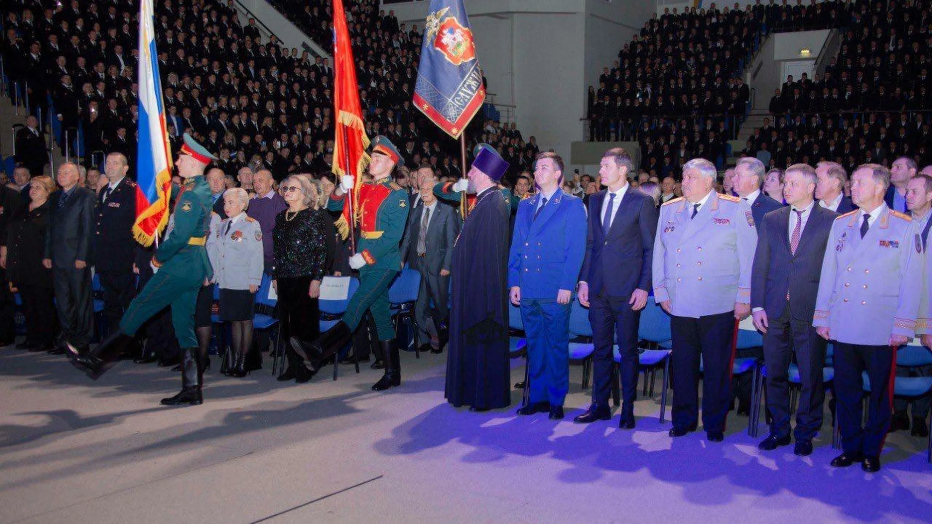Вице‑губернатор Подмосковья Каратаев вручил награды отличившимся сотрудникам полиции