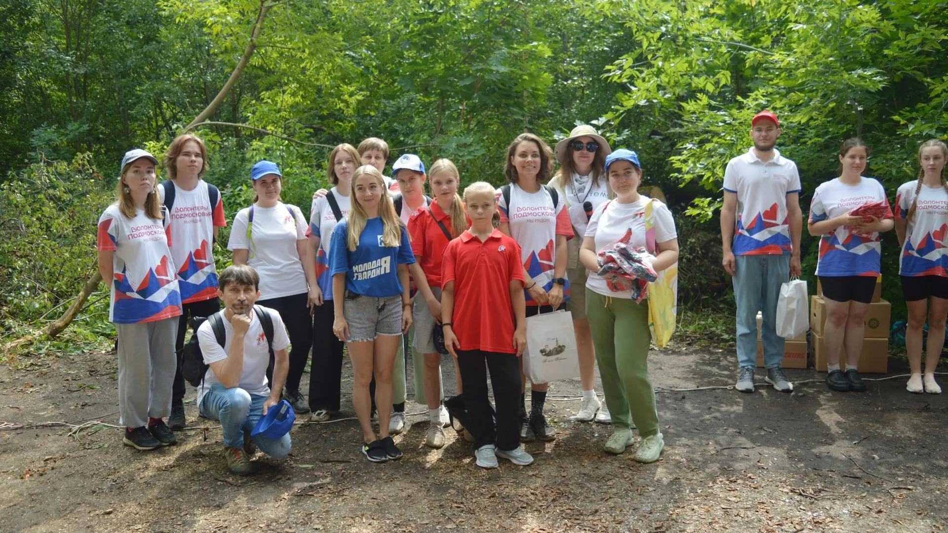 Волонтеры Воскресенска приняли участие в экологической акции