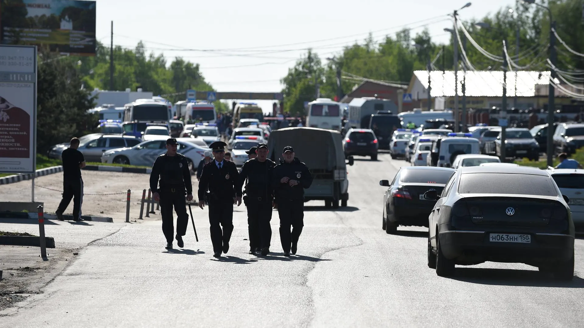 Увольнений после драки на Хованском кладбище в Москве больше не будет |  РИАМО