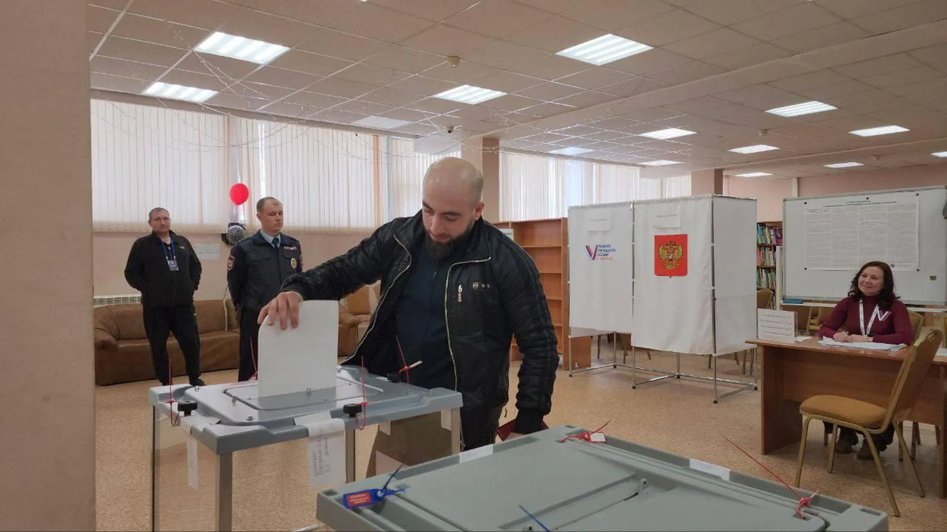 Чемпион мира по боксу Акопян: участие в выборах – поступок настоящего гражданина