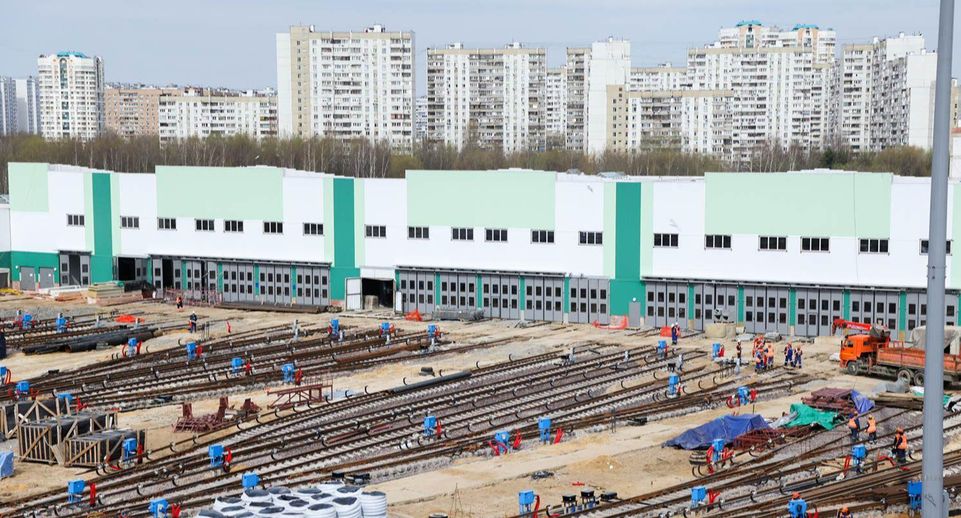 В Москве продолжается строительство электродепо «Южное»
