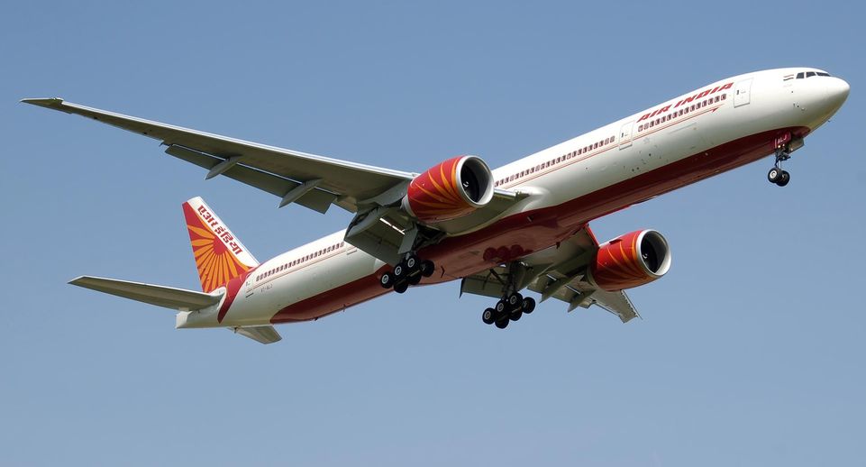 Mash: самолет авиакомпании Air India экстренно сел в Красноярске