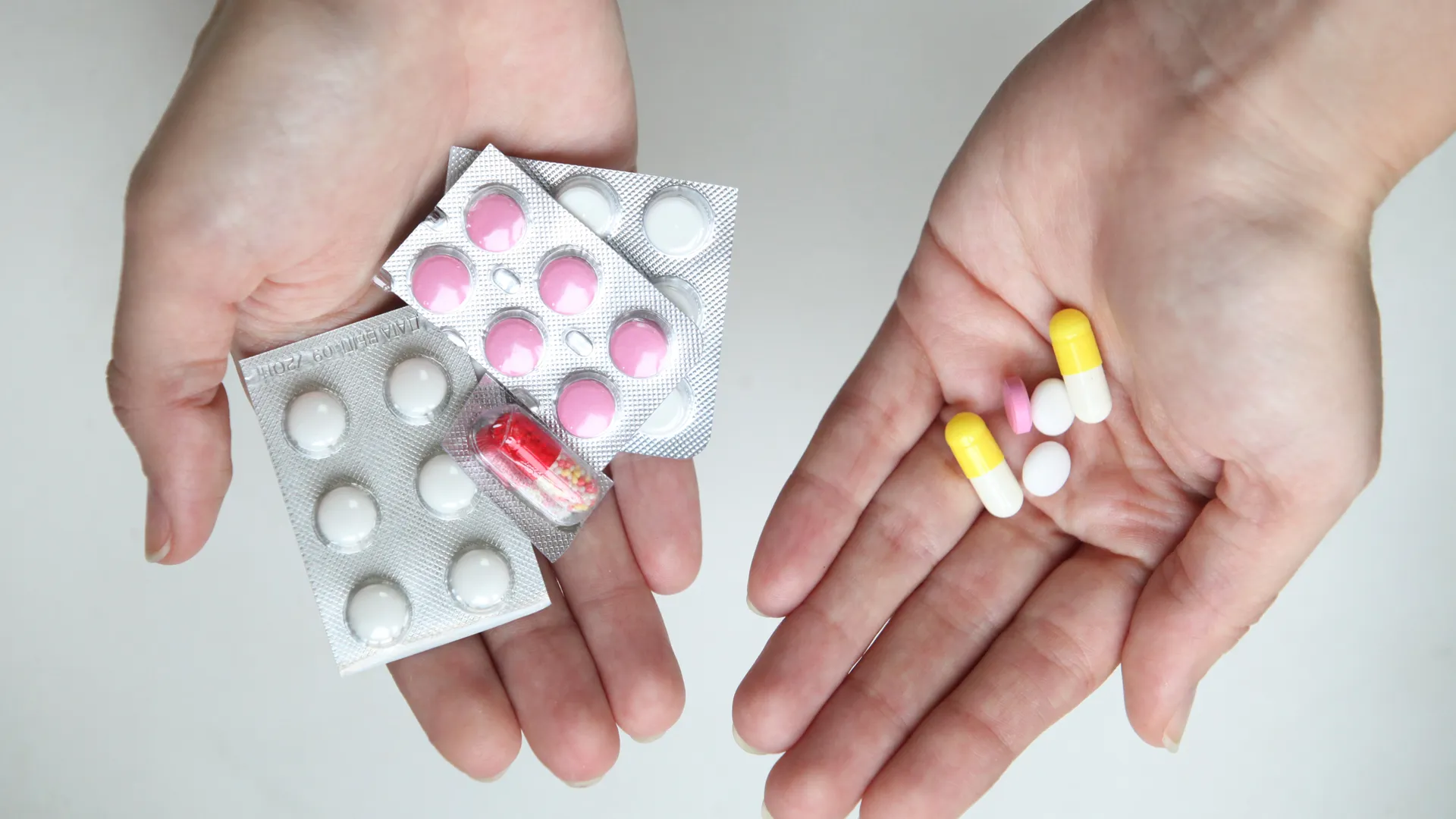 Терапевт объяснила опасность бесконтрольного приема антибиотиков