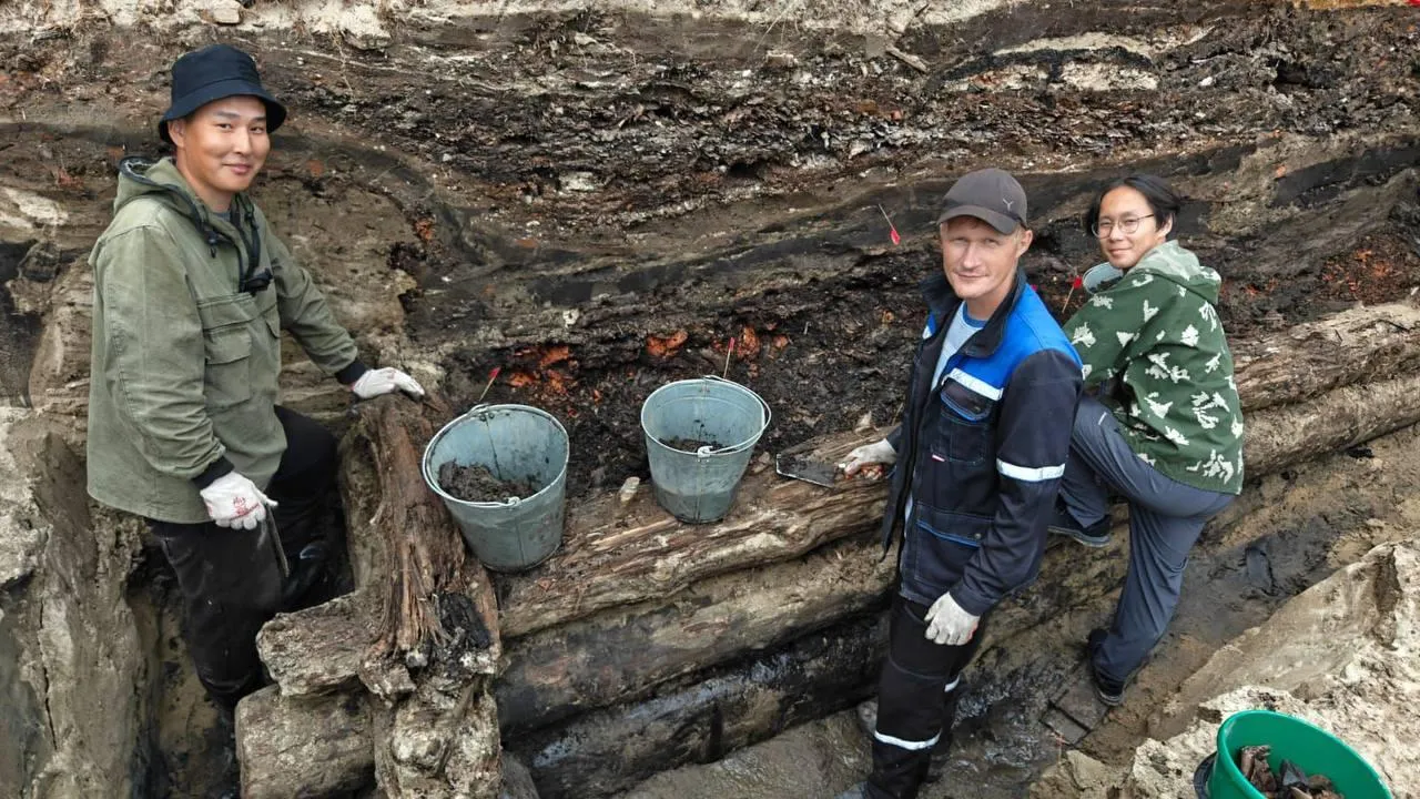 Археологи нашли уникальные берестяные грамоты в Якутске