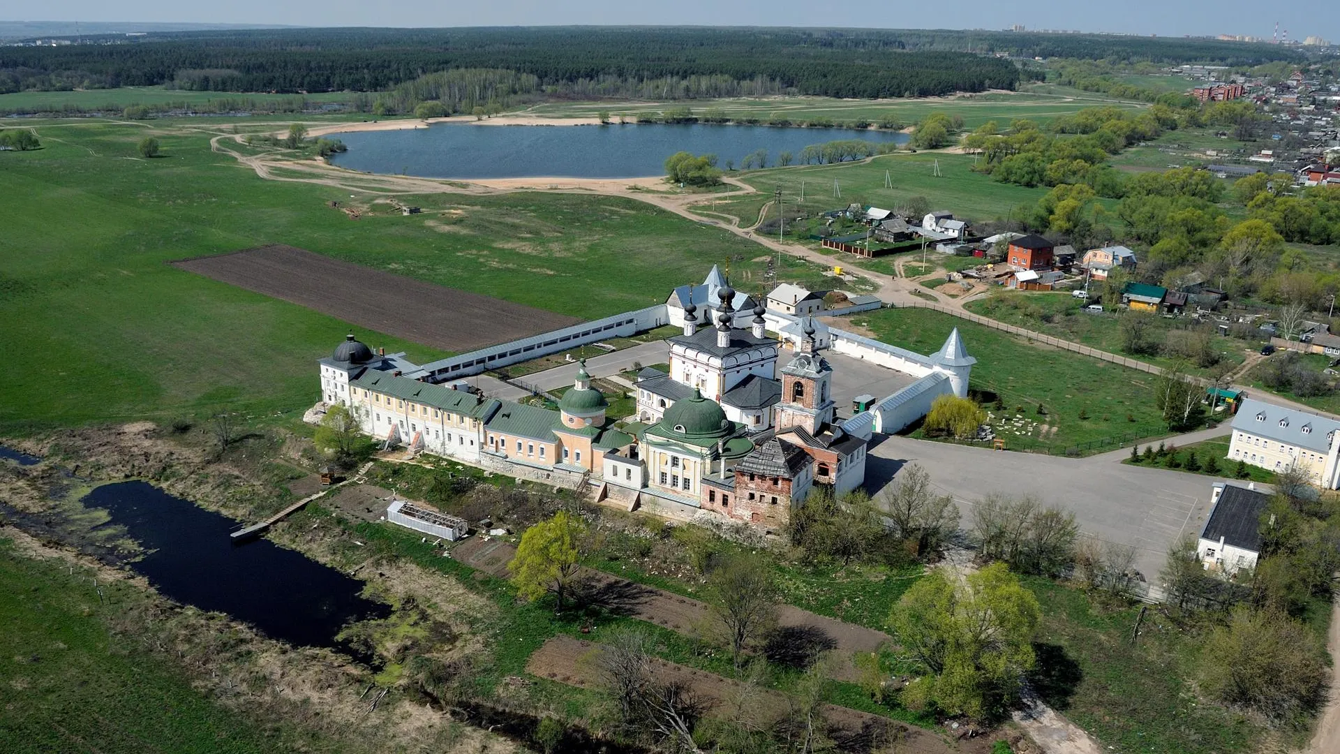 Президент присвоил звание «Город трудовой доблести» Ступину и еще 11 городам