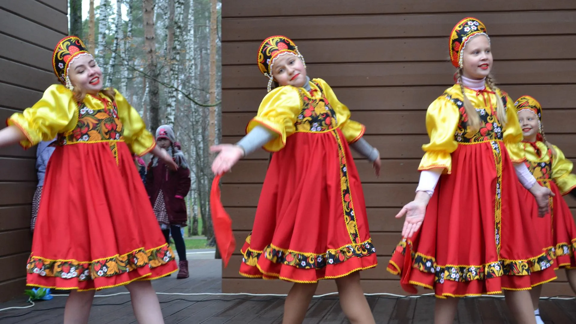 Конкурс танцев народов мира провели в Балашихе на празднике ко Дню народного единства