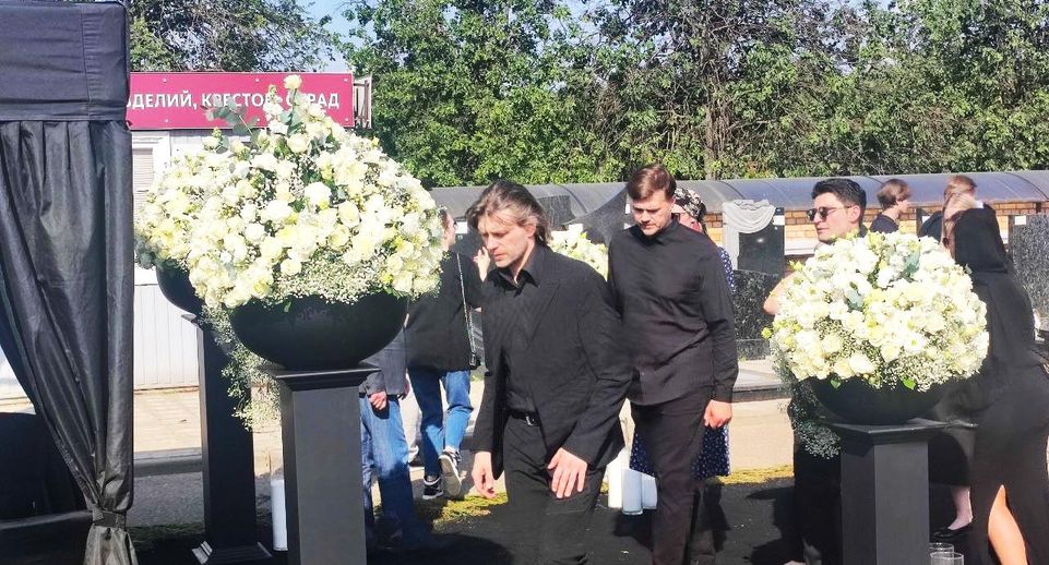 Piotr Tchernychev a remercié ceux qui sont venus dire au revoir à sa femme