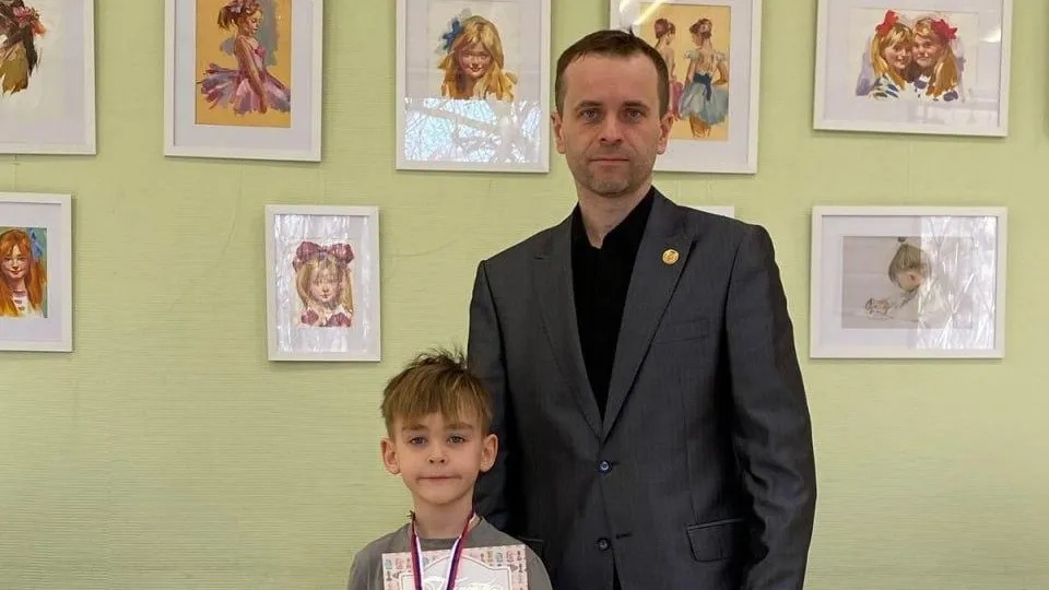 Семилетний шахматист из Подмосковья стал победителем турнира «Юные звезды»