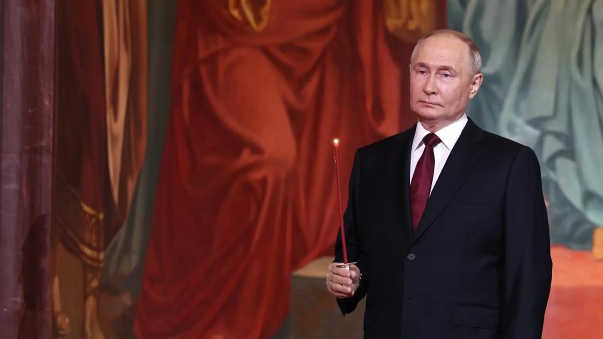 Владимир Путин поздравил всех граждан России с Пасхой