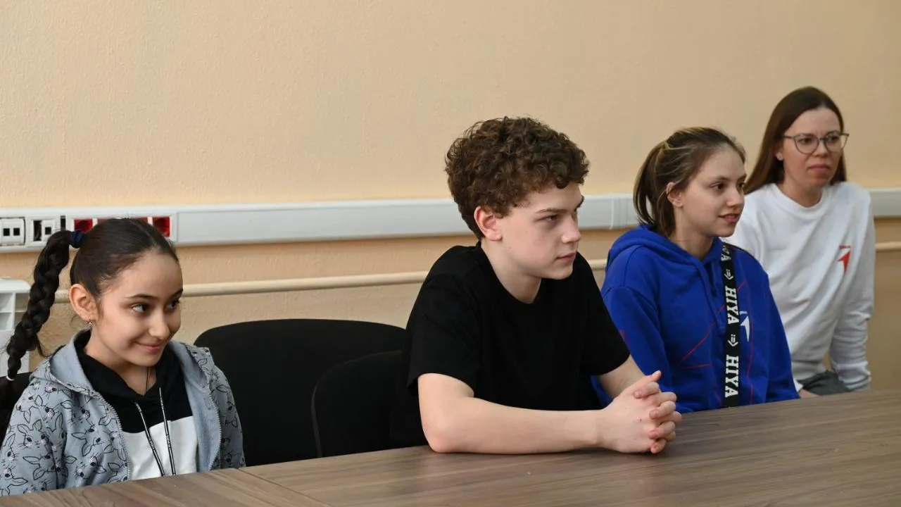 Серпуховские активисты «Движения первых» познакомились с деятельностью редакции медиахолдинга