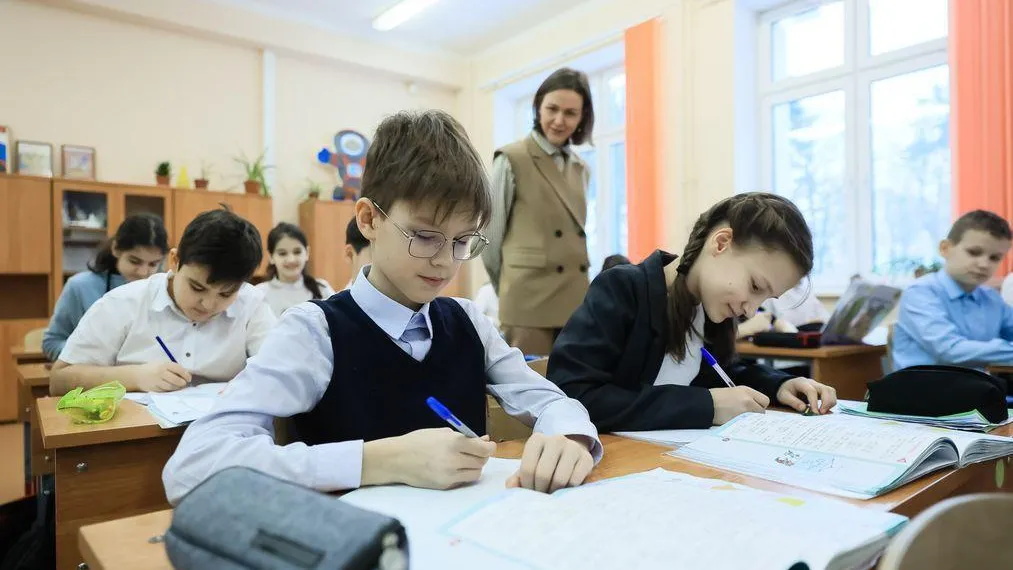 Более 2,2 тыс учителей Подмосковья уже получили компенсацию аренды жилья