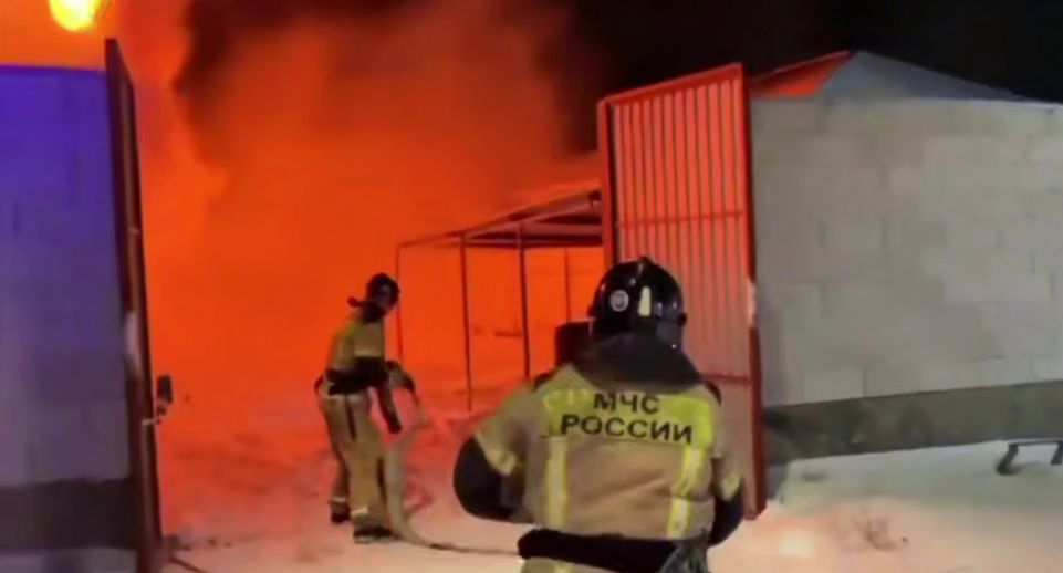 В Кургане дом площадью 200 «квадратов» сгорел из-за гирлянды
