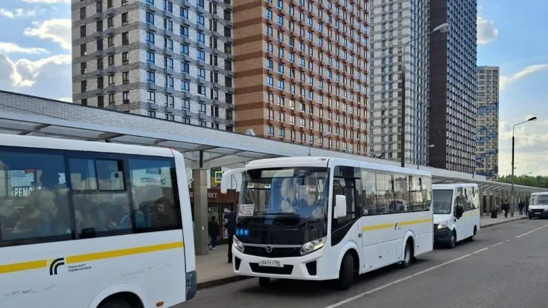 На 6 маршрутов в Люберцах вышли 23 новых пассажирских автобуса