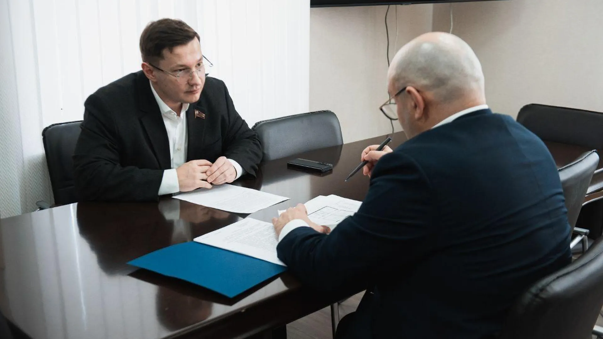 Депутат Мособлдумы Черемисов провел встречу с главой Лосино-Петровского округа