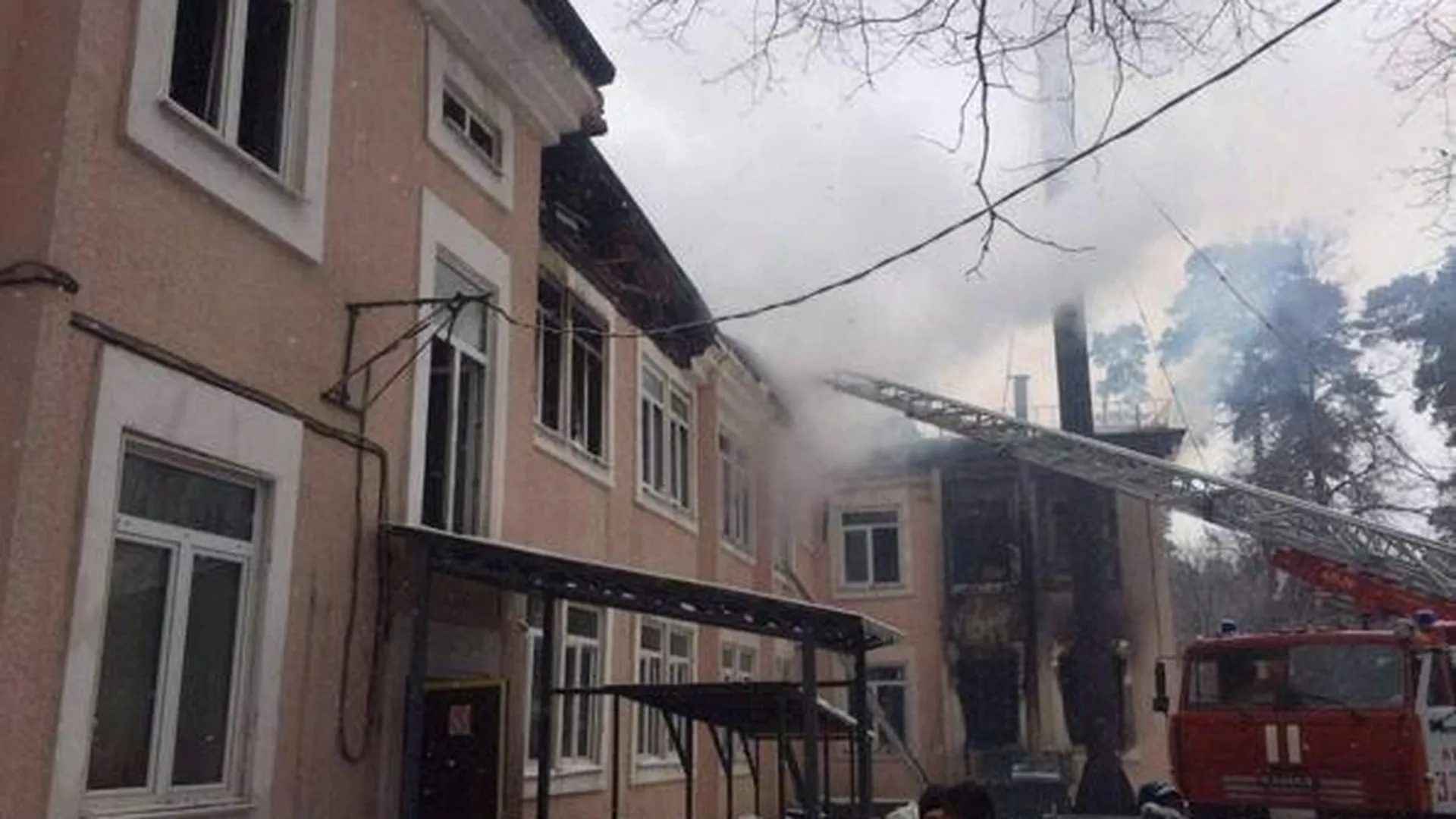 Воробьев пообещал 8 февраля посетить Пушкино, где сгорел музыкальный колледж