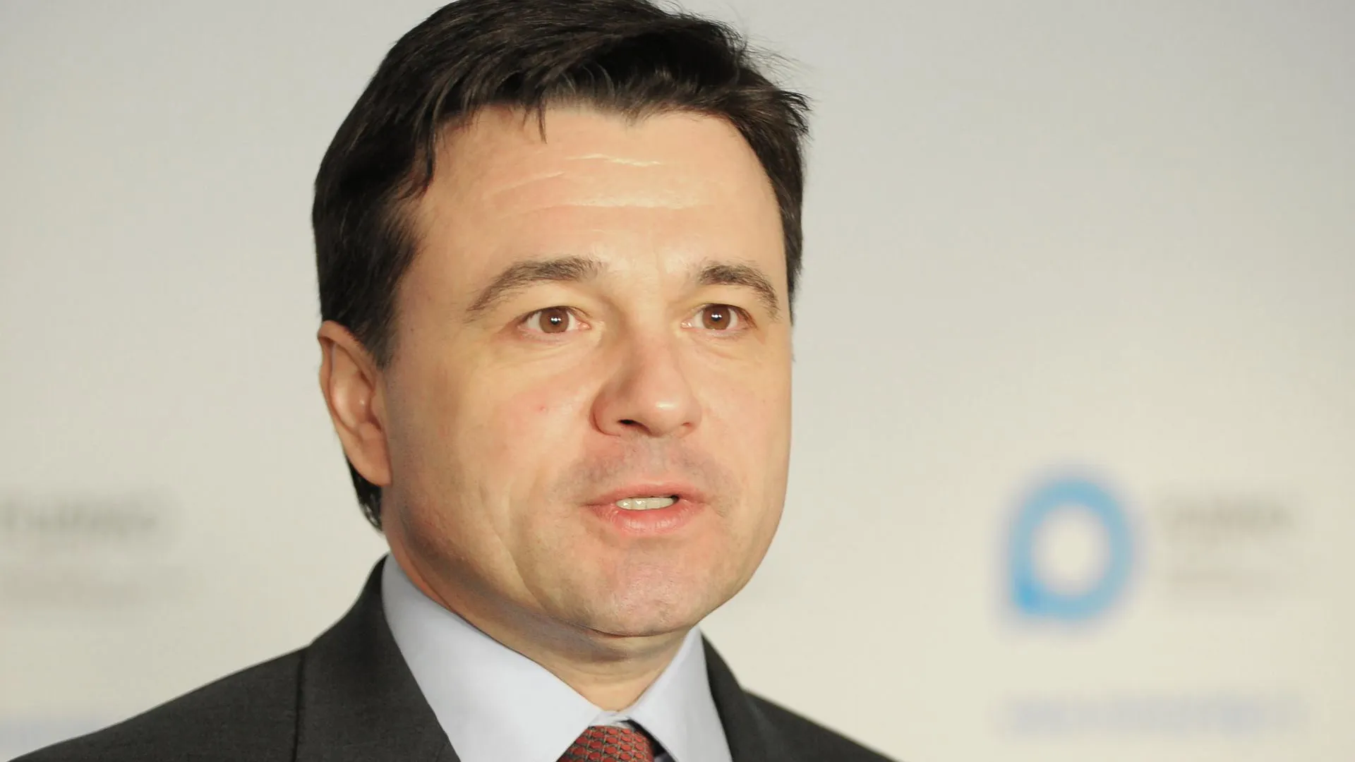 Воробьев вручил 4 благодарности за рост налоговых отчислений в региональный бюджет