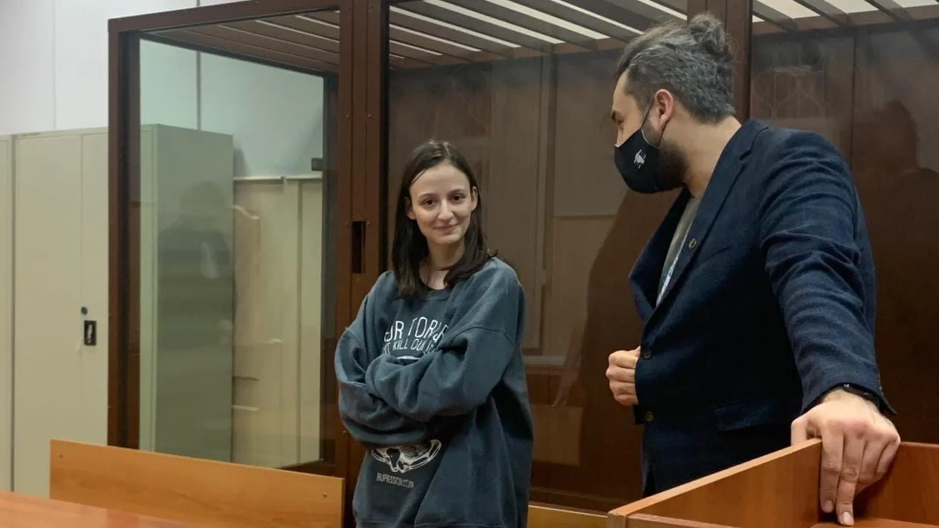 Экс‑участницу Pussy Riot Люсю Штейн приговорили к 6 годам за дискредитацию ВС РФ