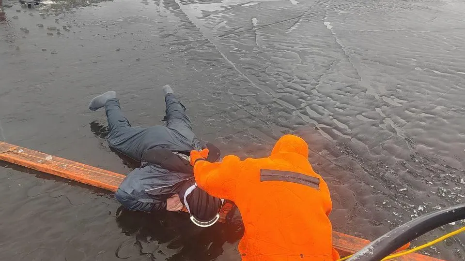 Водолазы спасли утопающего буериста на Пироговском водохранилище в Мытищах