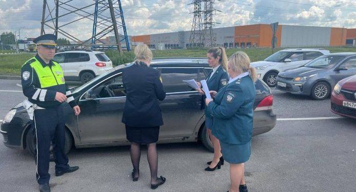 На дорогах Подольска выявляют должников-налогоплательщиков