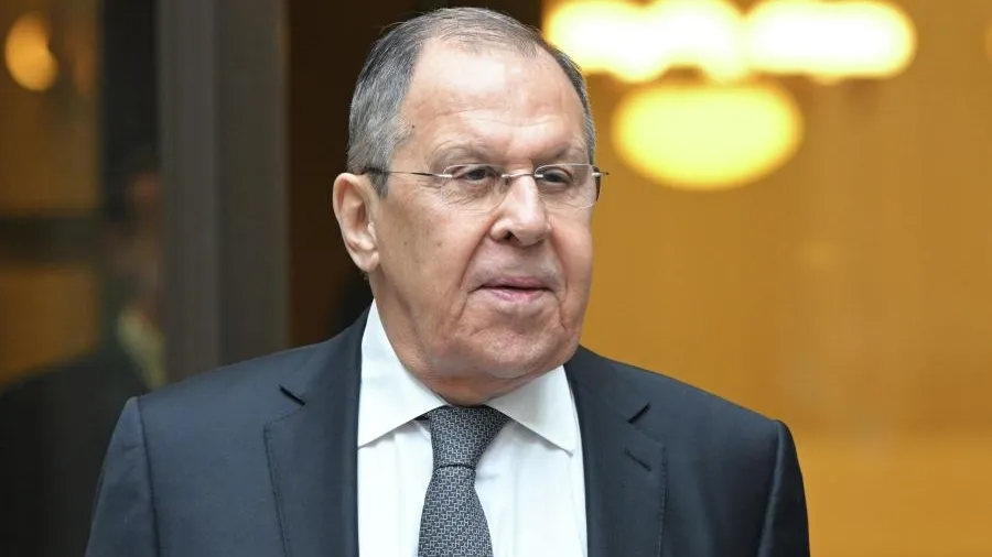 Лавров на встрече с главой МИД Казахстана пошутил про настойки на гвоздике