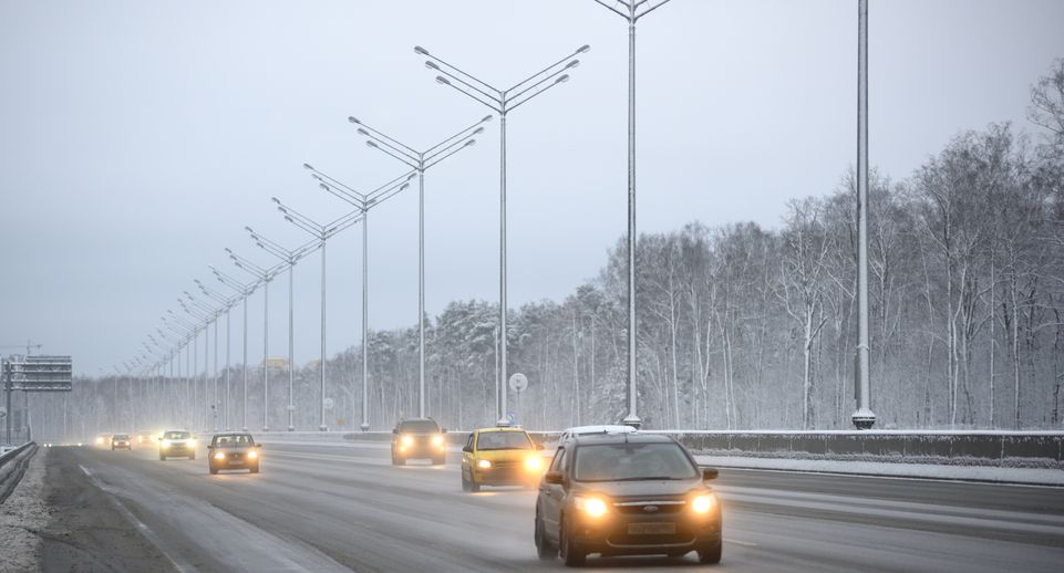 В 150 км северо-западнее Москвы начался снегопад