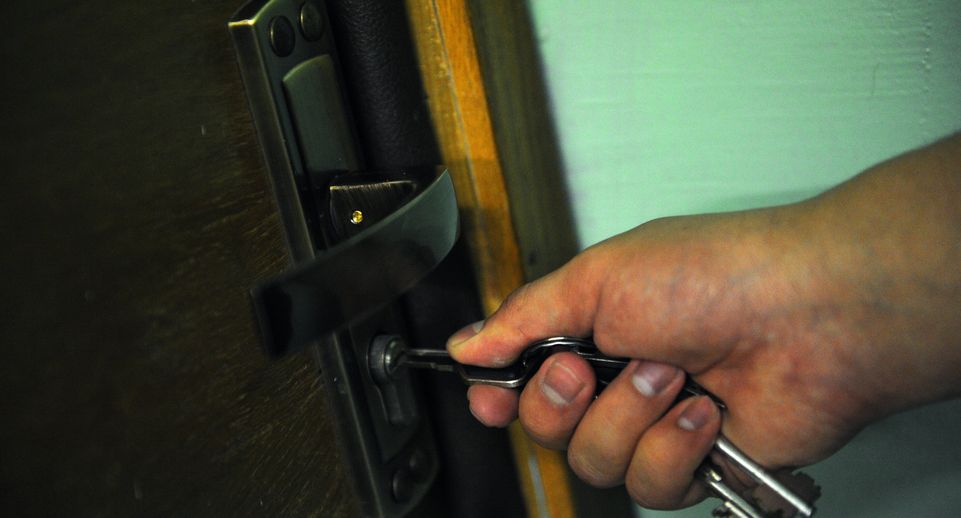 Загрутдинов: дольщикам трех проблемных ЖК Москвы передали ключи от квартир