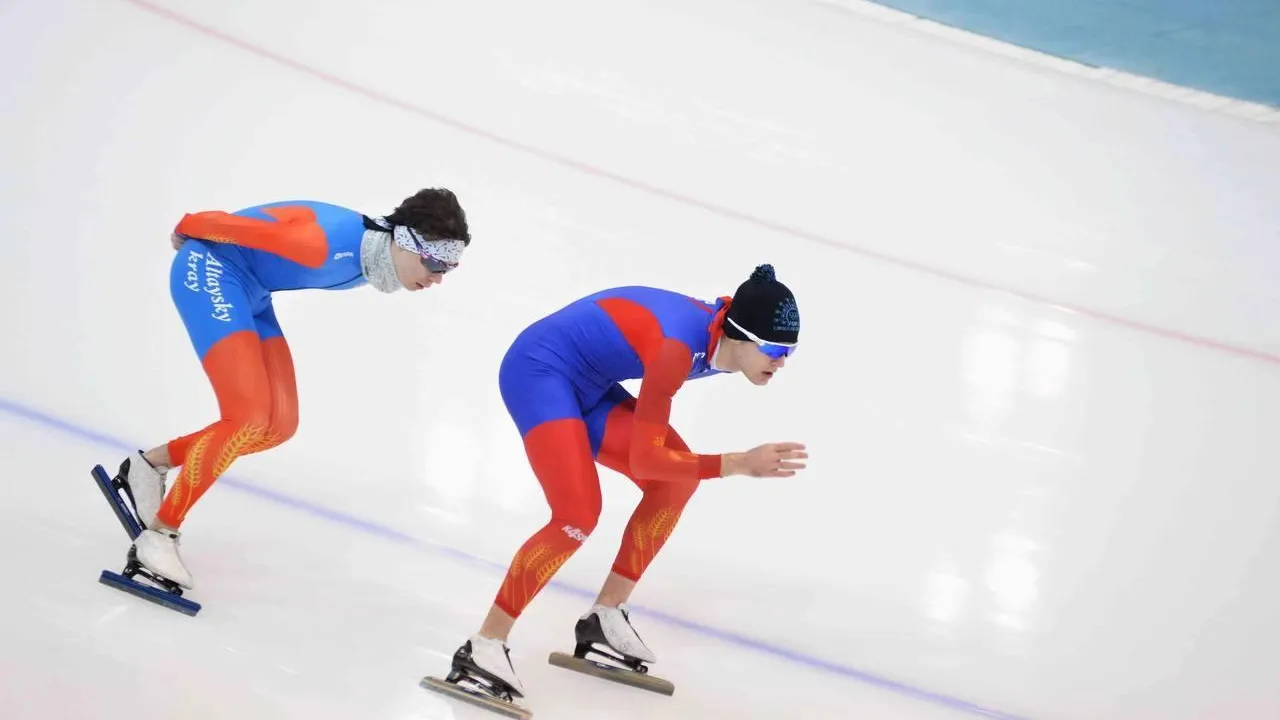 17 спортсменов Подмосковья участвуют в чемпионате России по конькобежному спорту