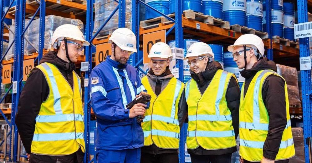 Станьте автором курса "Контент-маркетолог" и расскажите студентам, как запускать