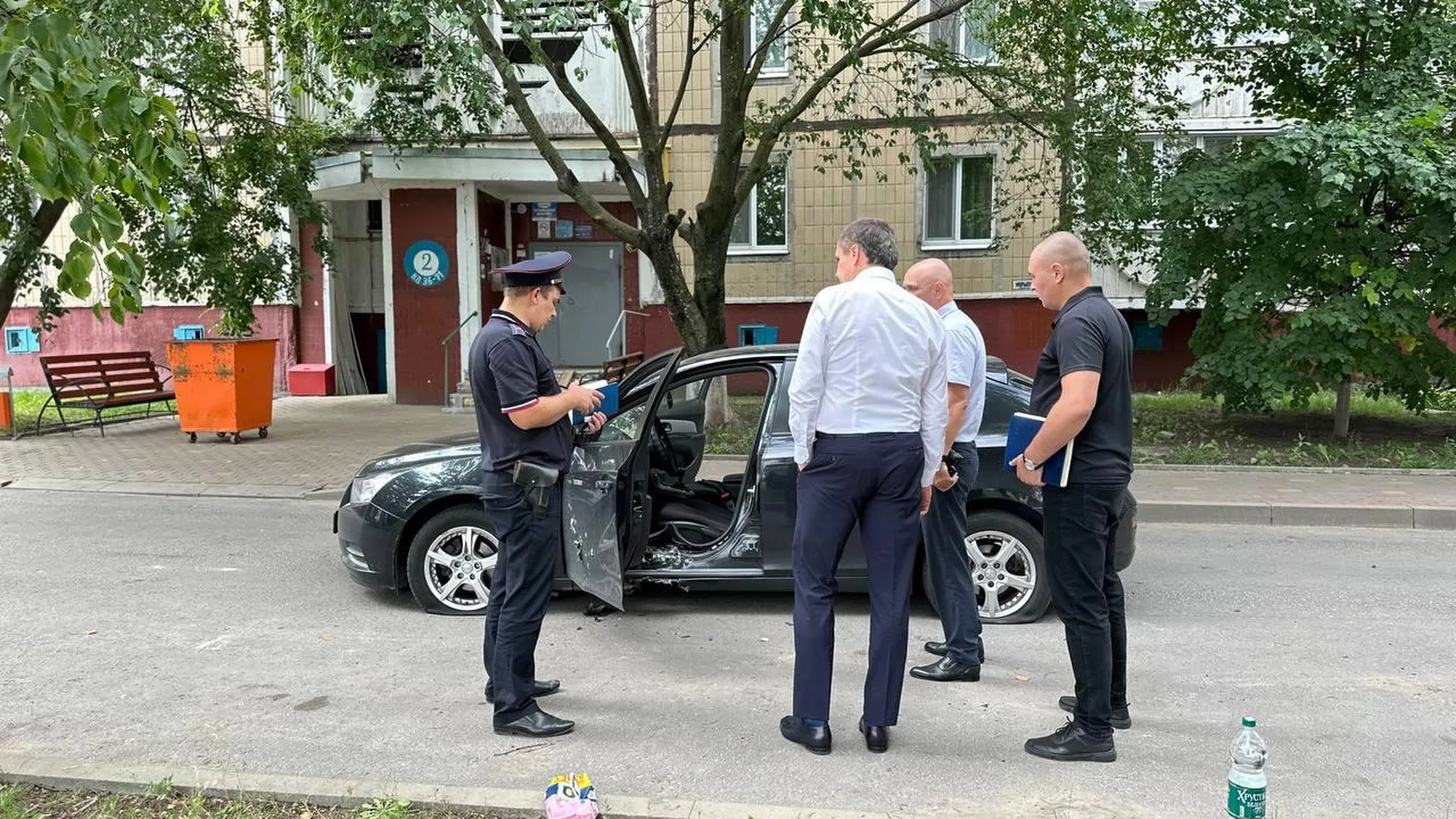 Три человека пострадали после взрыва машины в Белгороде | РИАМО