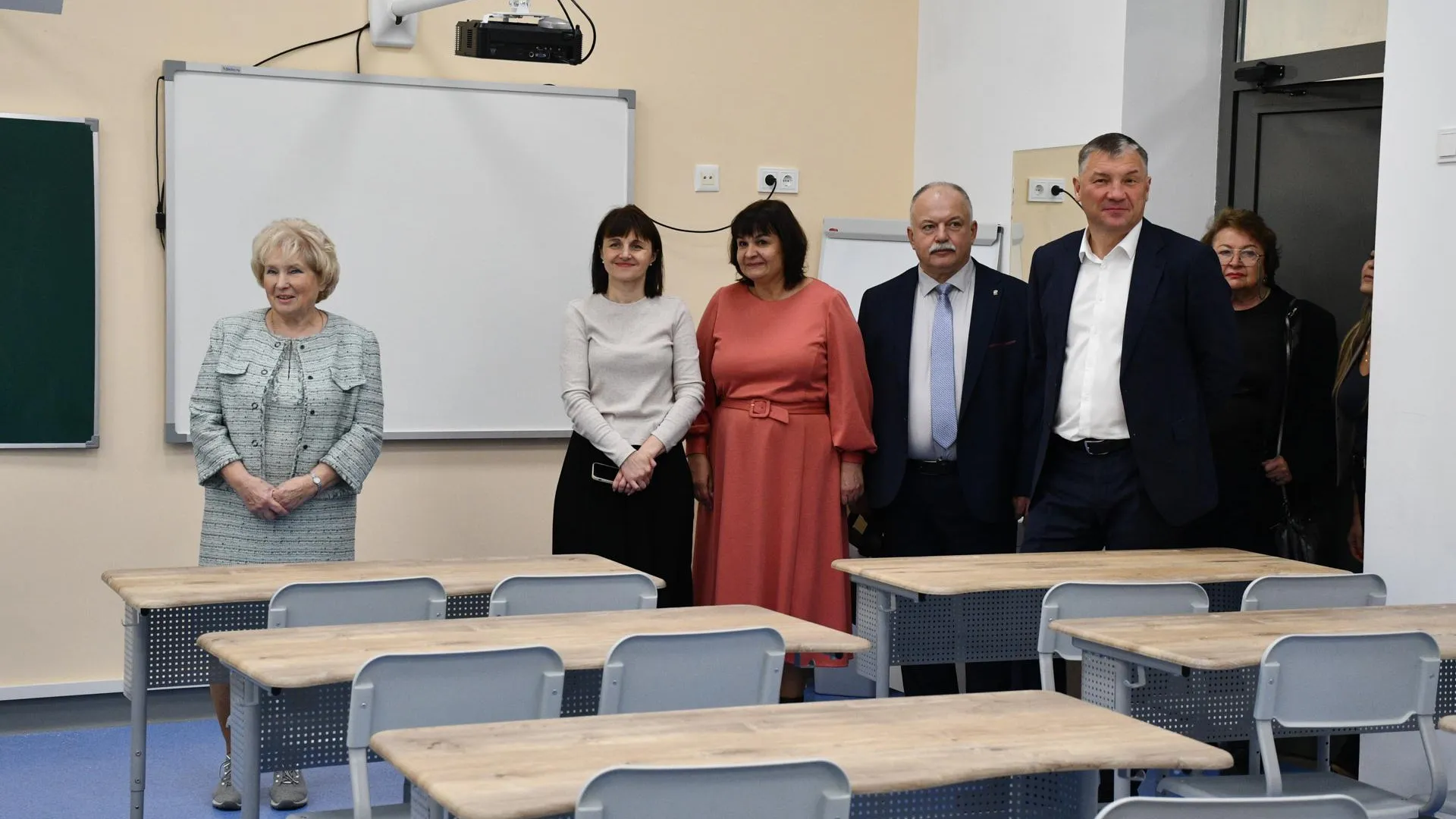 Современную школу на 1420 учеников открыли в Жуковском по наказам жителей