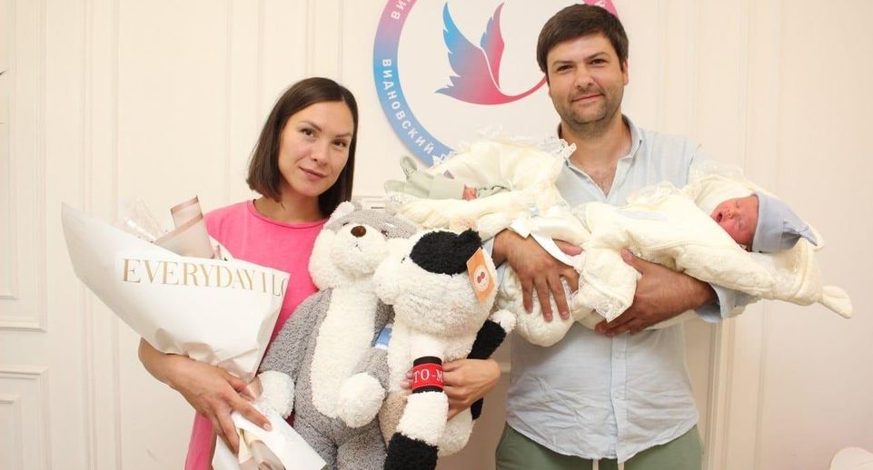Вторую спонтанную двойню помогли родить пациентке врачи из Ленинского округа