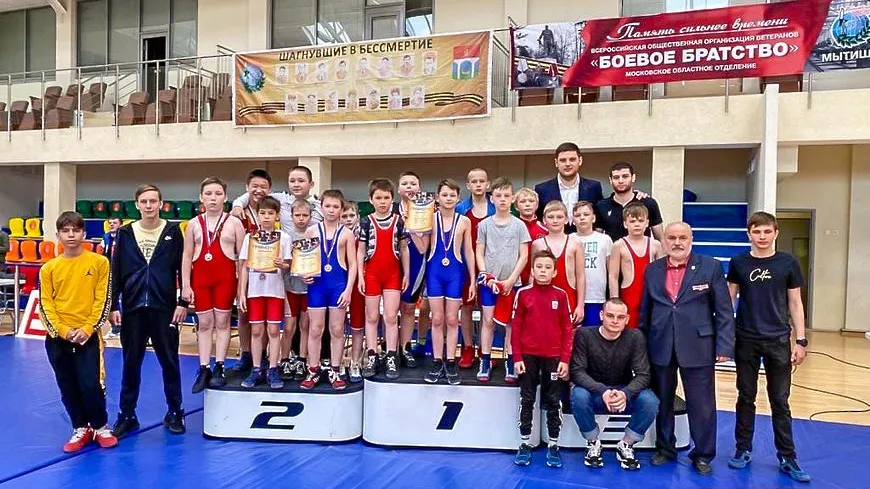 80 спортсменов поучаствовали в турнире по греко‑римской борьбе в Мытищах