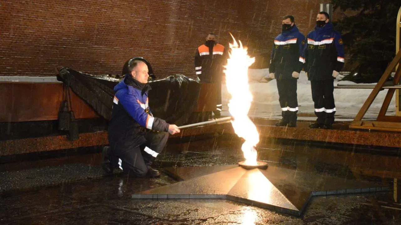 Профилактику Вечного огня у Кремля провели перед Днем защитника Отечества
