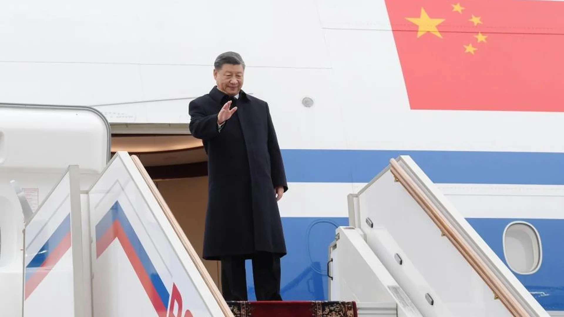 Си Цзиньпин покинул Россию после окончания программы официального визита