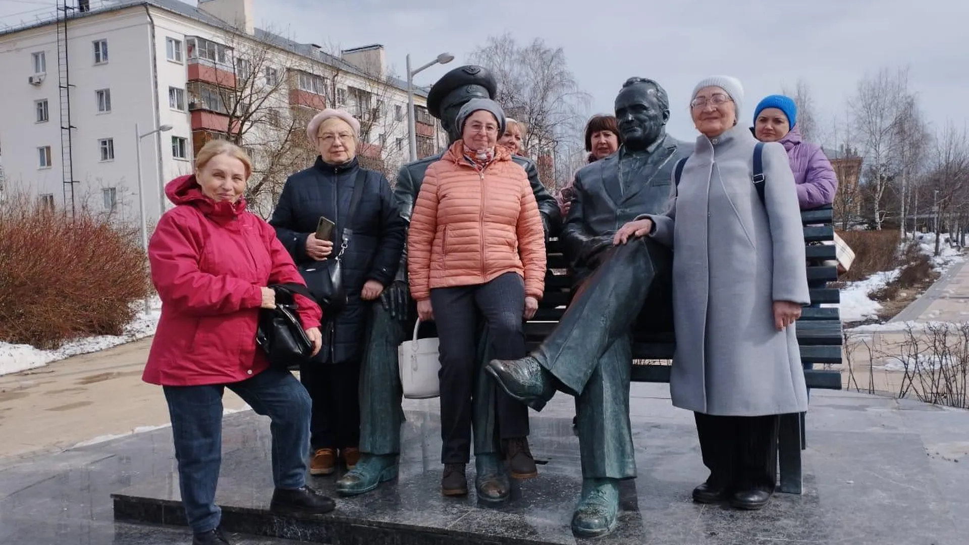 Активные долголеты из Пушкино познакомились с культурой соседнего города