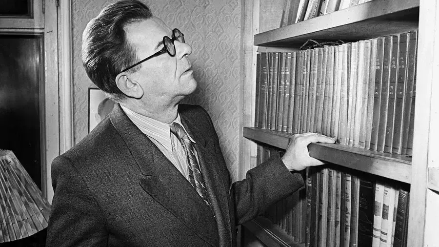 Настольная книга Че Гевары: спецпроект РИАМО — о военкоре Беке и его повести