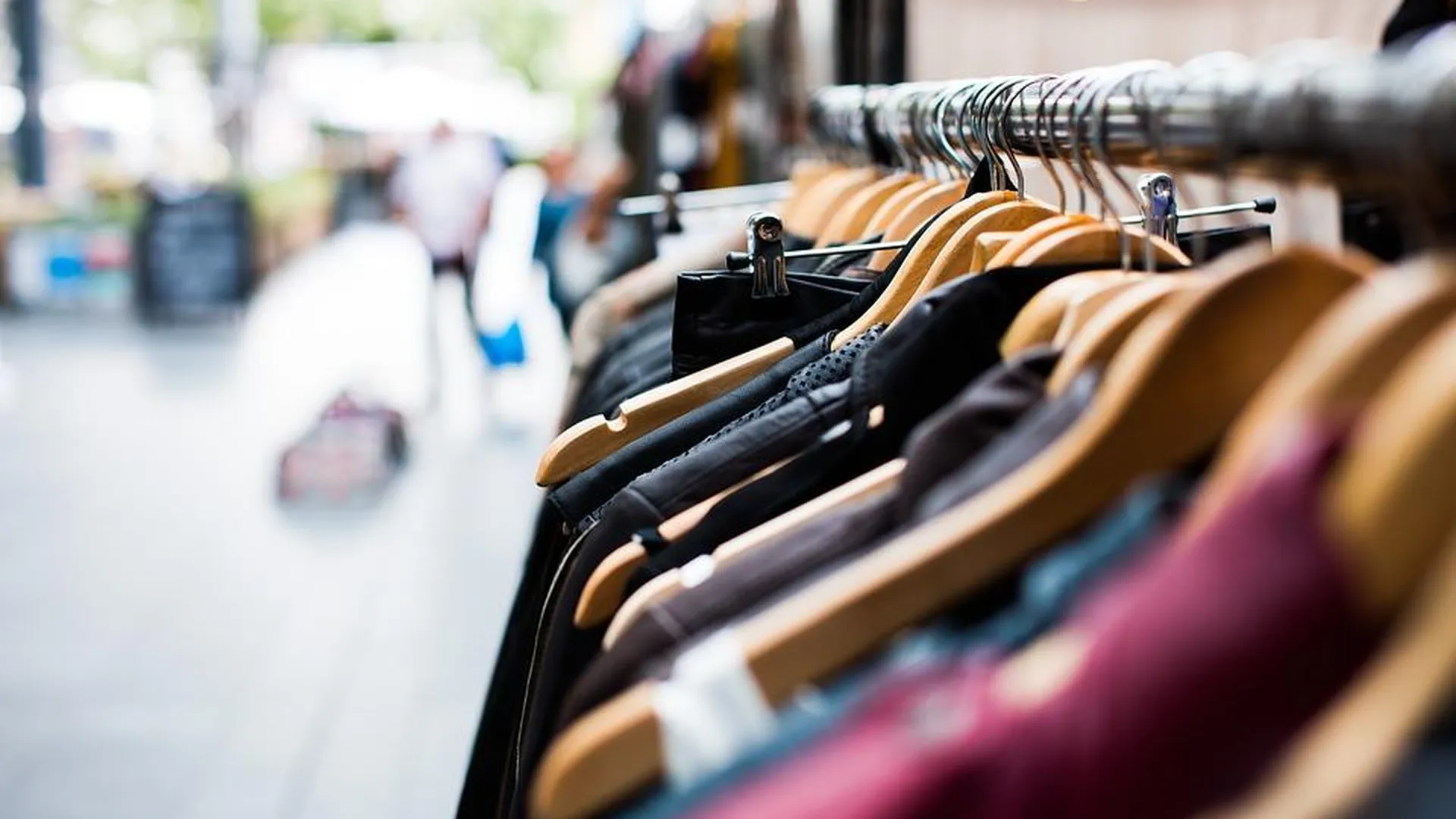 Где и как покупать одежду после санкций и ухода популярных брендов