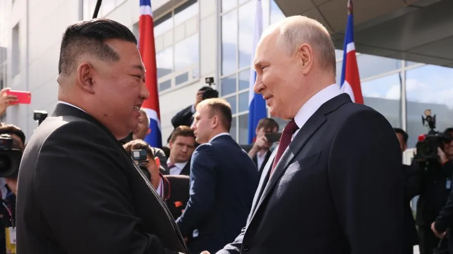 Владимир Путин встретился с Ким Чен Ыном на космодроме Восточный