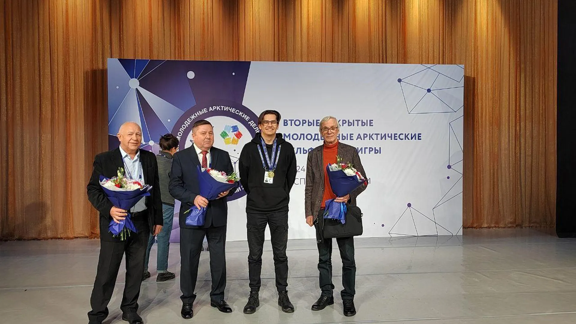 Представители Подмосковья завоевали медали на II молодежных Арктических Дельфийских играх