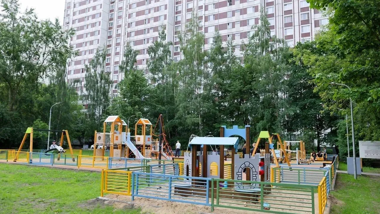 На летних каникулах важно уделить особое внимание детским площадкам — Мурашов