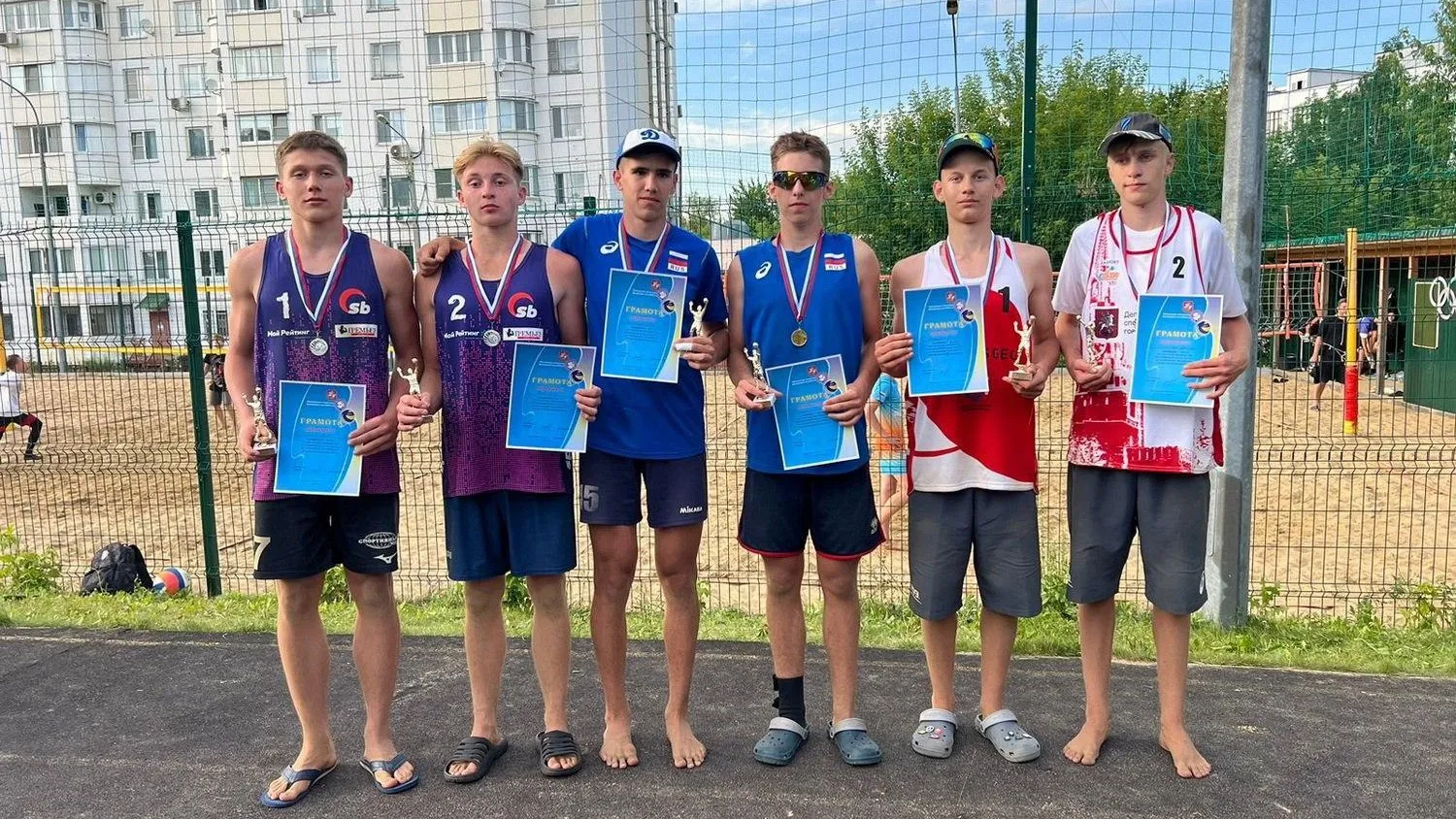 Спортсмены из Подольска показали отличные результаты по пляжному волейболу