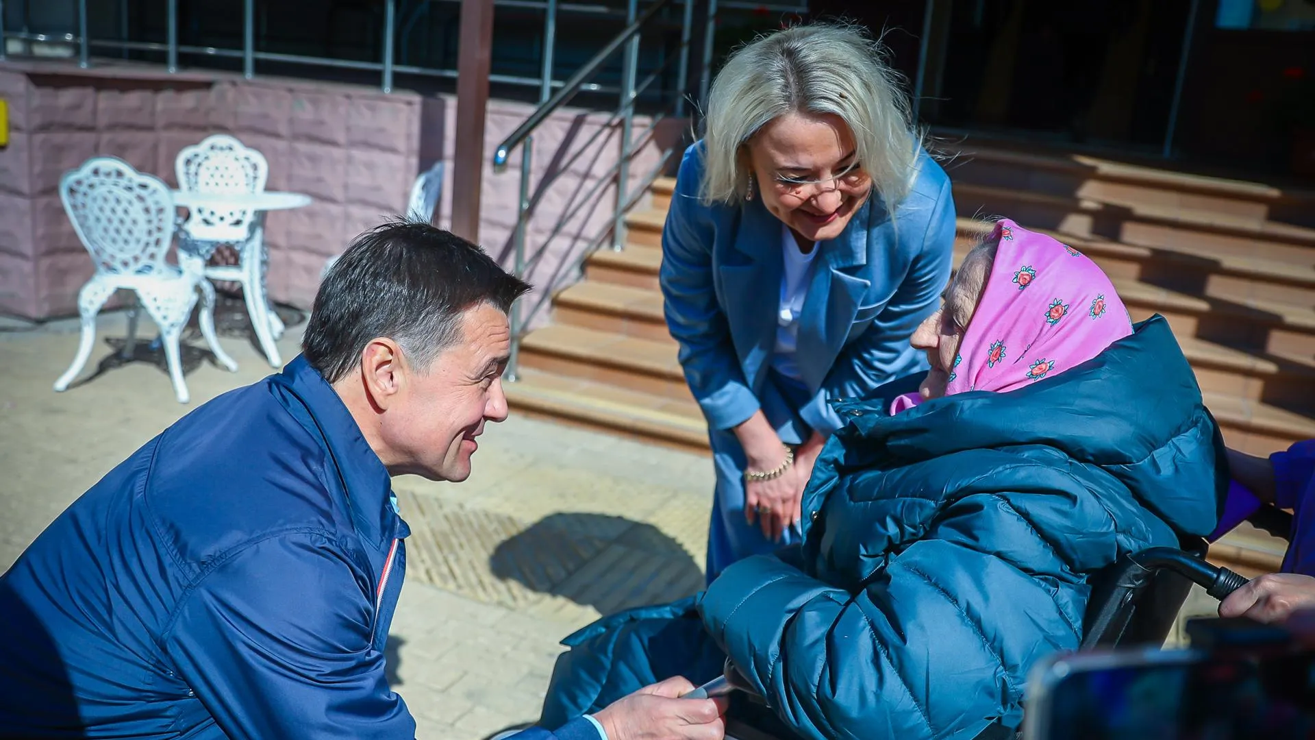 Воробьев посетил пансионат для пожилых людей в Черноголовке