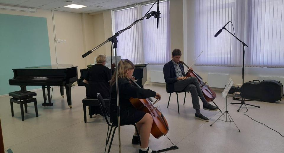 В Клину прошел мастер-класс для юных виолончелистов