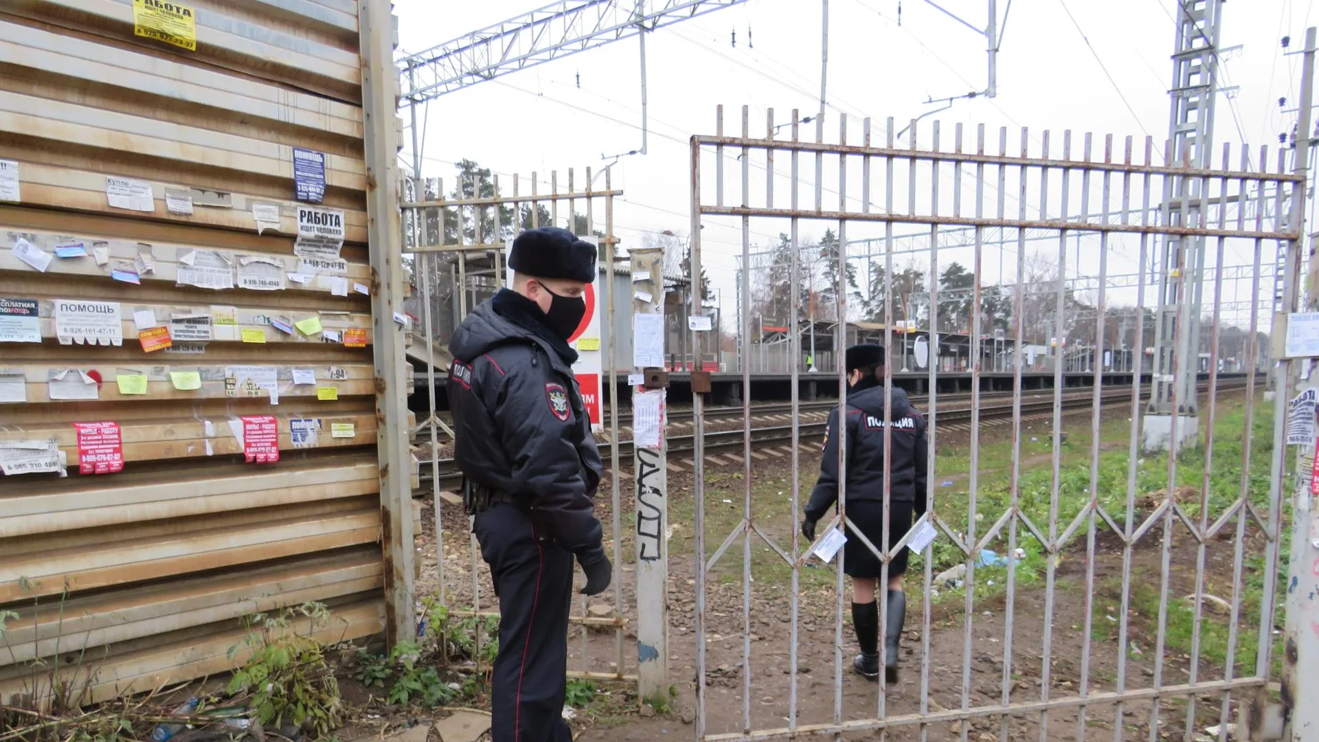 Погоня в мытищах. Рейд на станции Мытищи. Линейный отдел полиции Мытищи. Станция Тайнинская Мытищи.