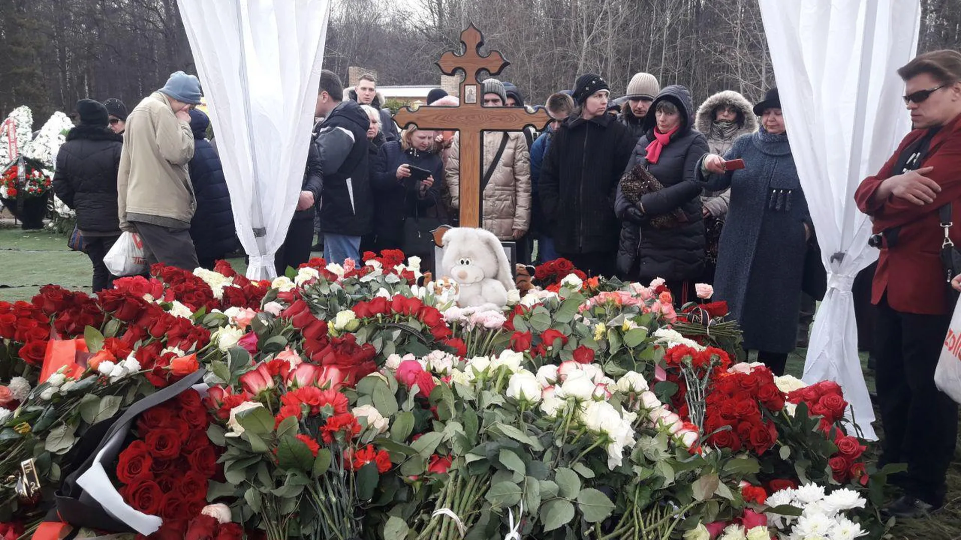 Похороны Юлии Фото В Гробу