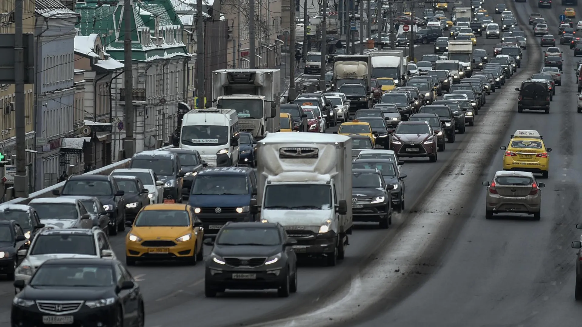 Утренние пробки в Москве в среду впервые за 2 месяца достигли 7 баллов |  РИАМО