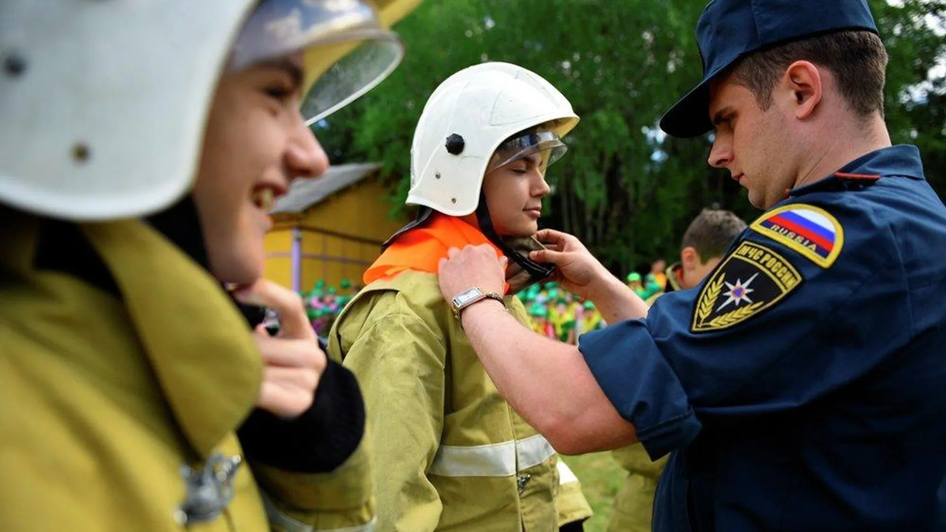 МЧС провело 30 занятий по пожарной безопасности в детских лагерях области