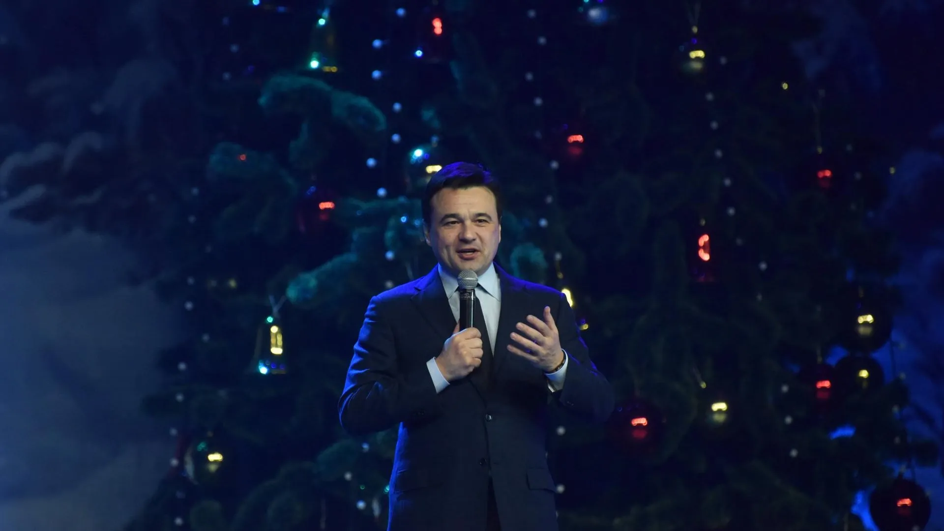 Воробьев пожелал детям на Рождественской елке в Чехове исполнение самой смелой мечты