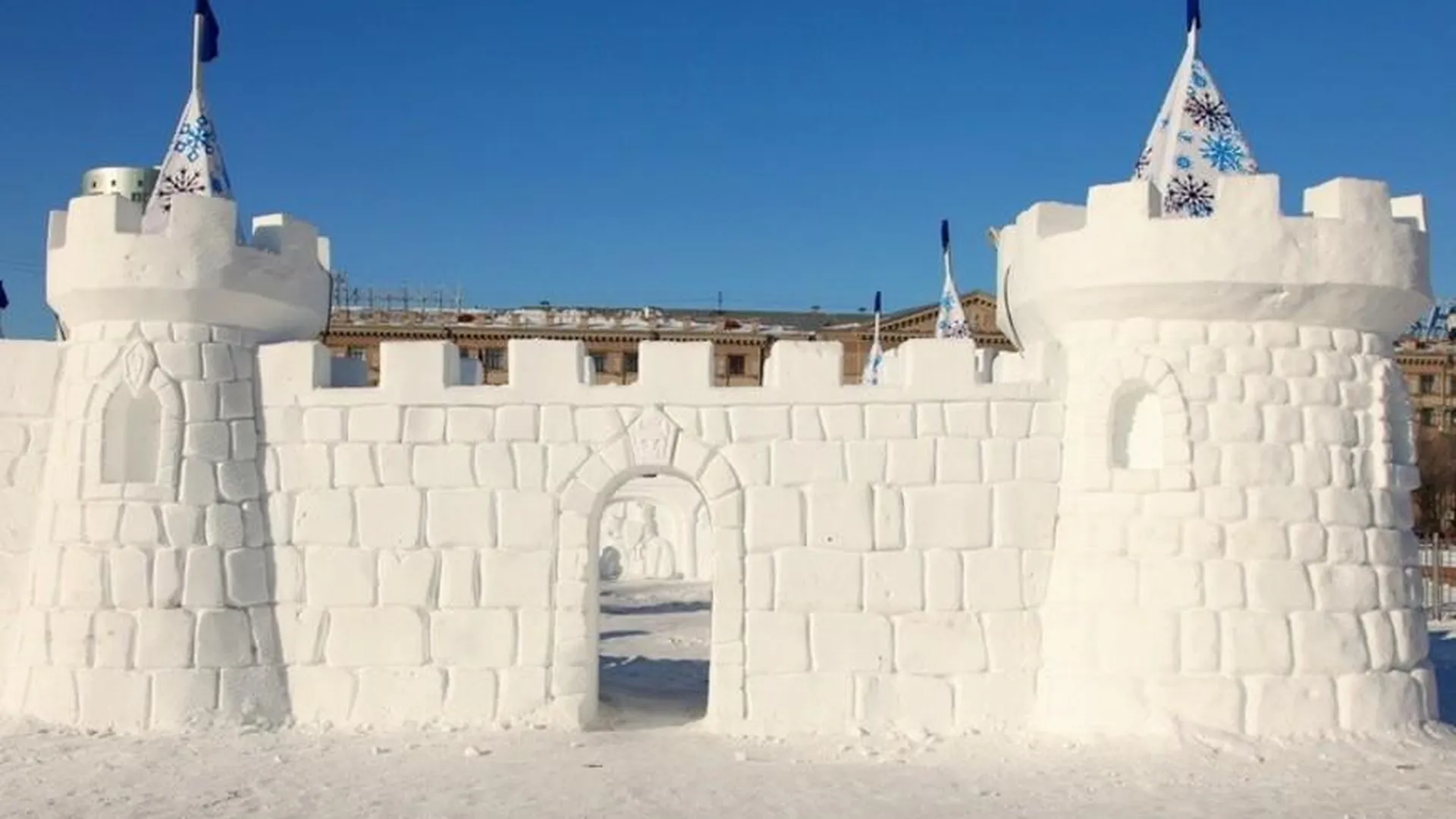 Крепость из снега. Снежная крепость. Построить снежную крепость. Снежная крепость из снега. Построить снежную крепость.